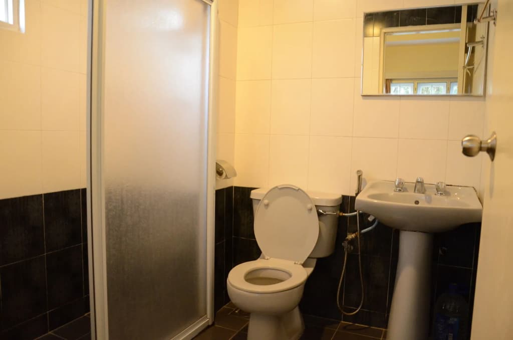 Gerard's Place Roomstay - photo 11