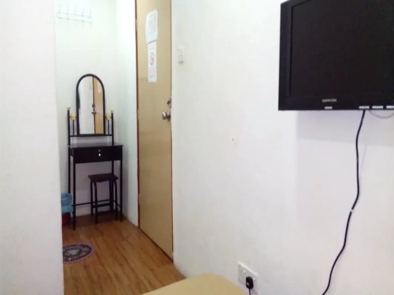 LB Hotel - photo 2