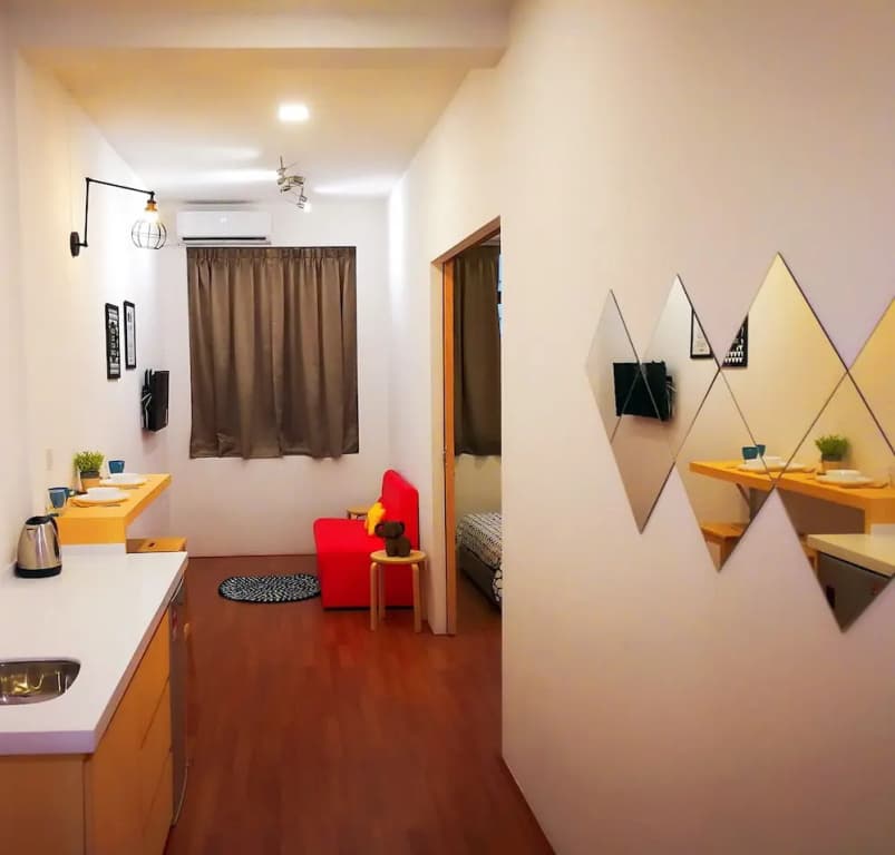 Lazy Elephant Guesthouse - photo 2