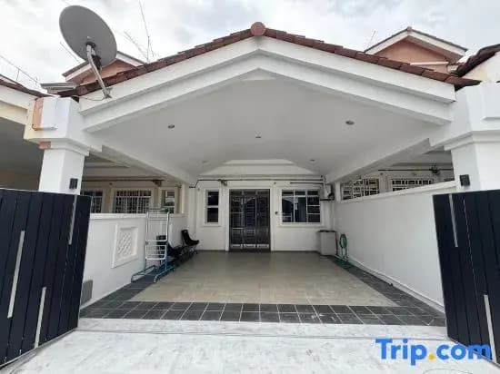 Taman Banang Ria Simple Homestay - photo 3