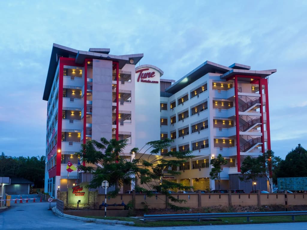 Tune Hotel KLIA Aeropolis - photo 31
