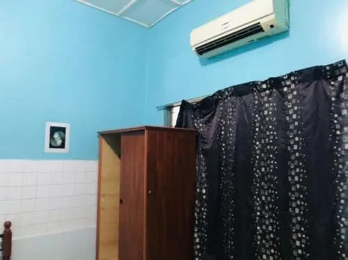 Greenleaf Guesthouse - photo 8