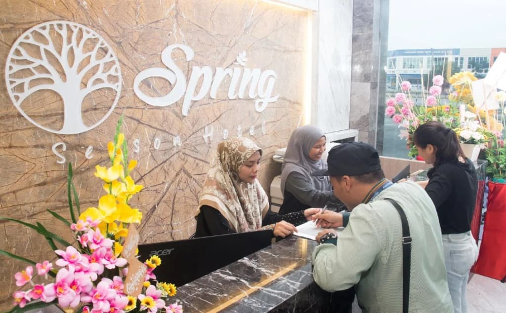 Spring Season Hotel - photo 12