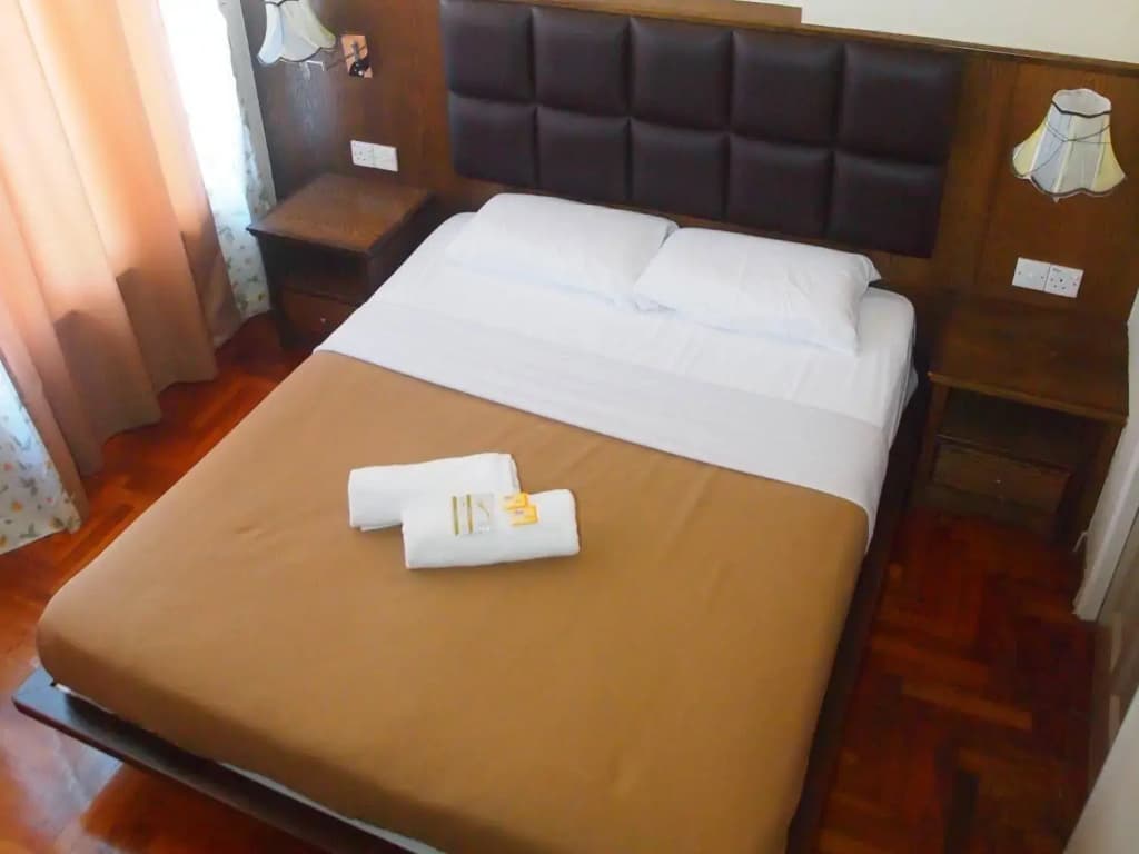 Century Suria Service Apartment (Private Residential) 1 - photo 2