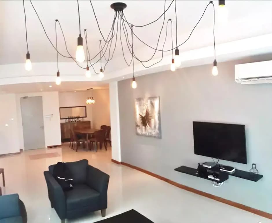 The N Suites Cozy and Spacious - photo 18