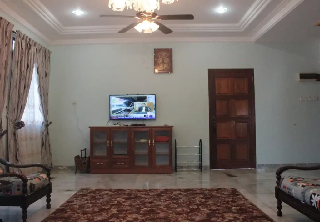 The Mawar Homestay - photo 5