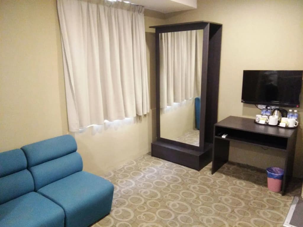 Lucky 11 Hotel - photo 5