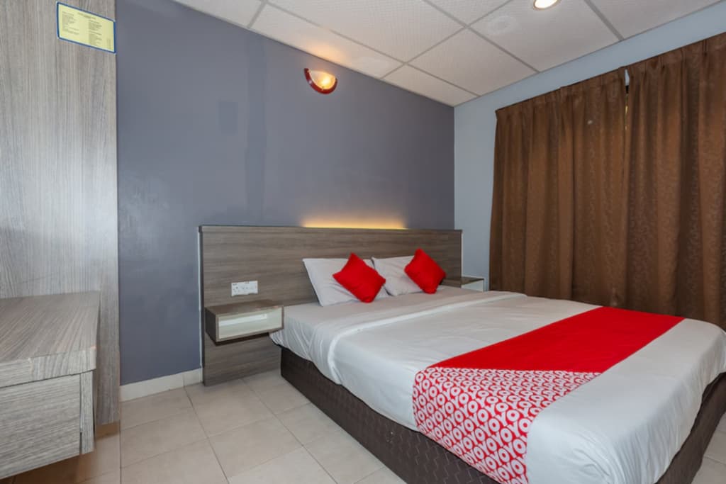 OYO 91258 Qish Hotel Banda Kaba - photo 4