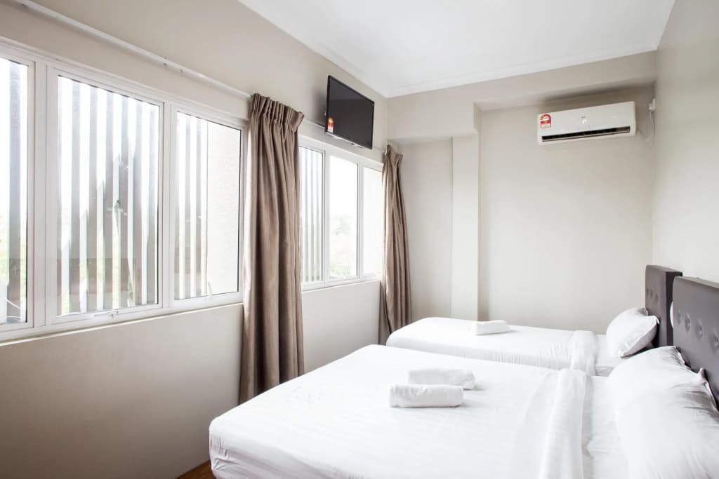 Moment Hotel - photo 4