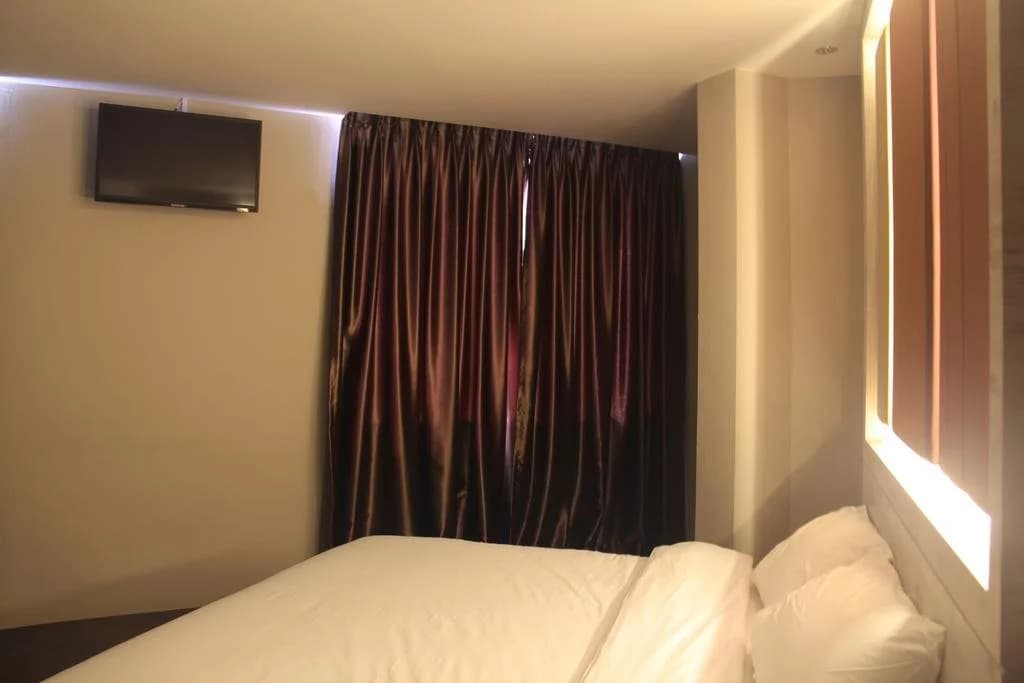 Merge Summit Boutique Hotel - photo 10
