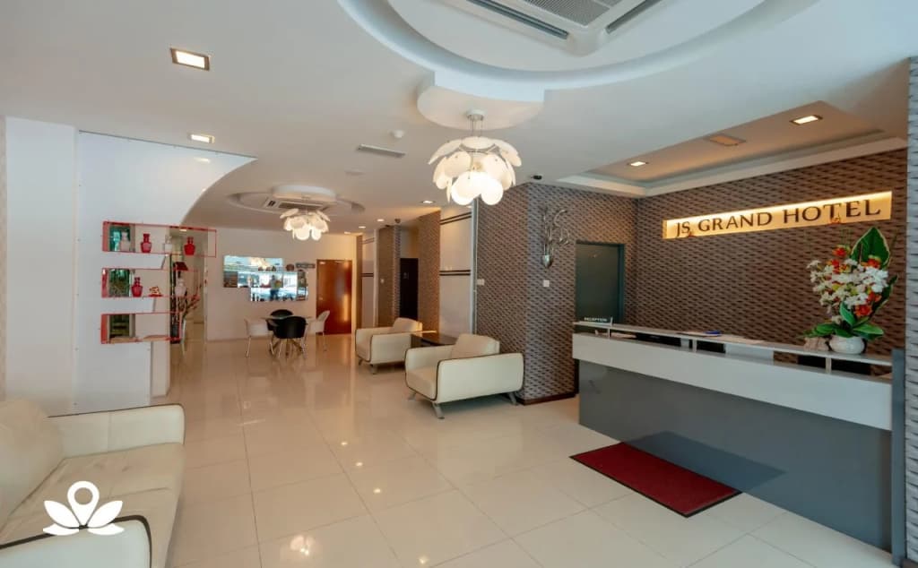 JS Grand Hotel - main photo