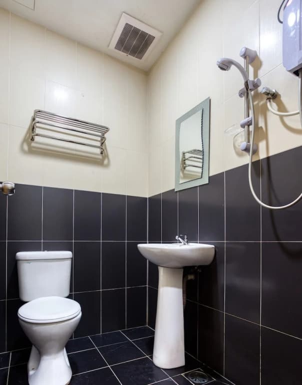 Hotel Sri Malim - photo 10