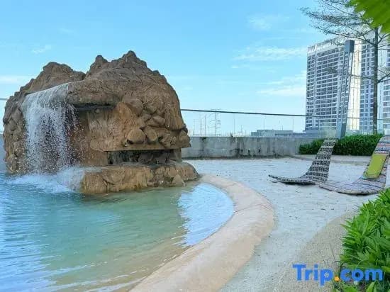 Macrolink 2B2R 7 pax Condo Medini near legoland - photo 5