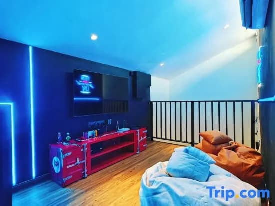 Opulent Oasis/KTV/Pool Table/JB town area/12 pax - photo 2