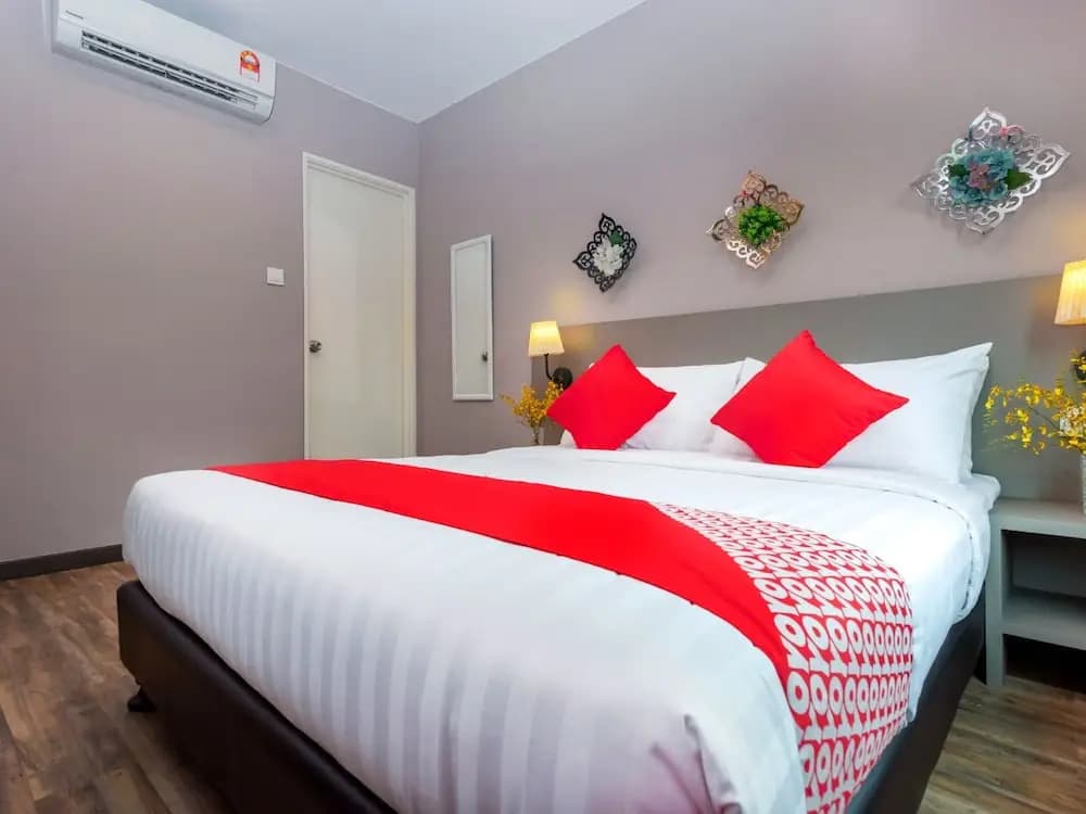 DK Hotel - photo 6