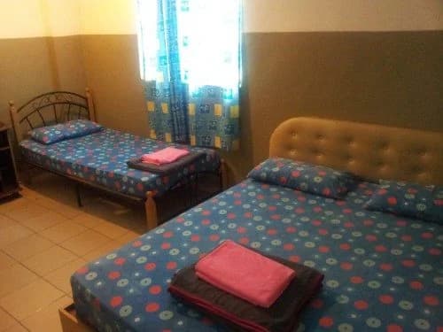 Rumah Tumpangan Wei Leng Hotel - photo 1
