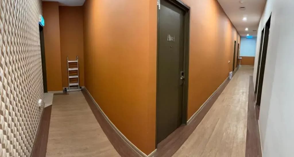 T Square Hotel - photo 2