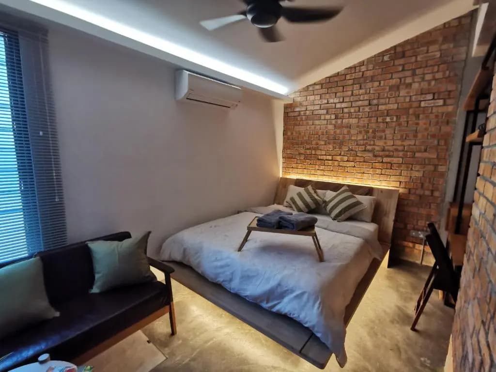 GENIEHOME No10 CLASSIC HOME 5BR6B free Wifi at SS2 PJ - photo 2