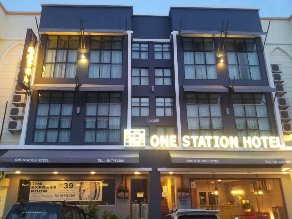 HL HOTEL Kota Bharu - main photo