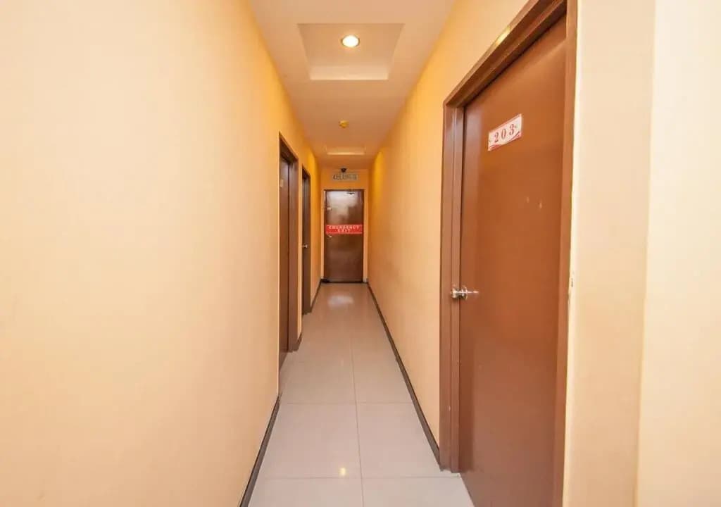 OYO 216 La Viva Hotel - photo 3