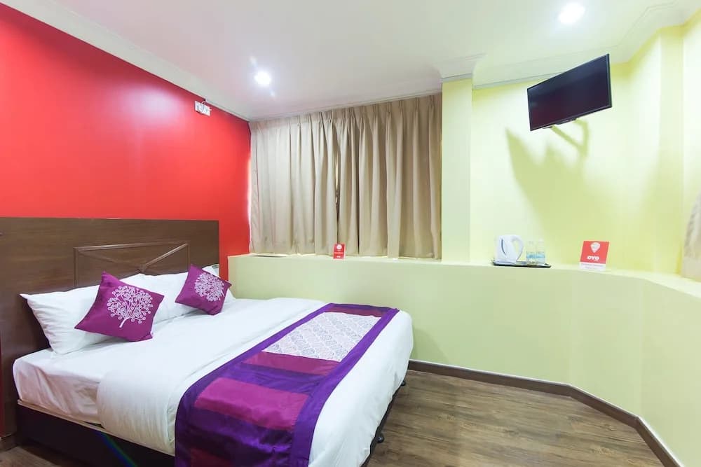OYO 308 Hotel Sunjoy 9 - photo 4