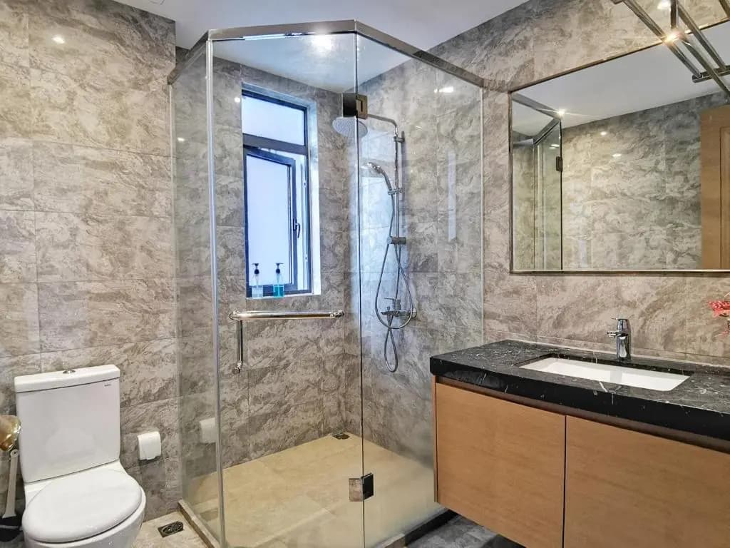 Yussy 4Bedroom Condo at R&F Princess Cove - photo 16