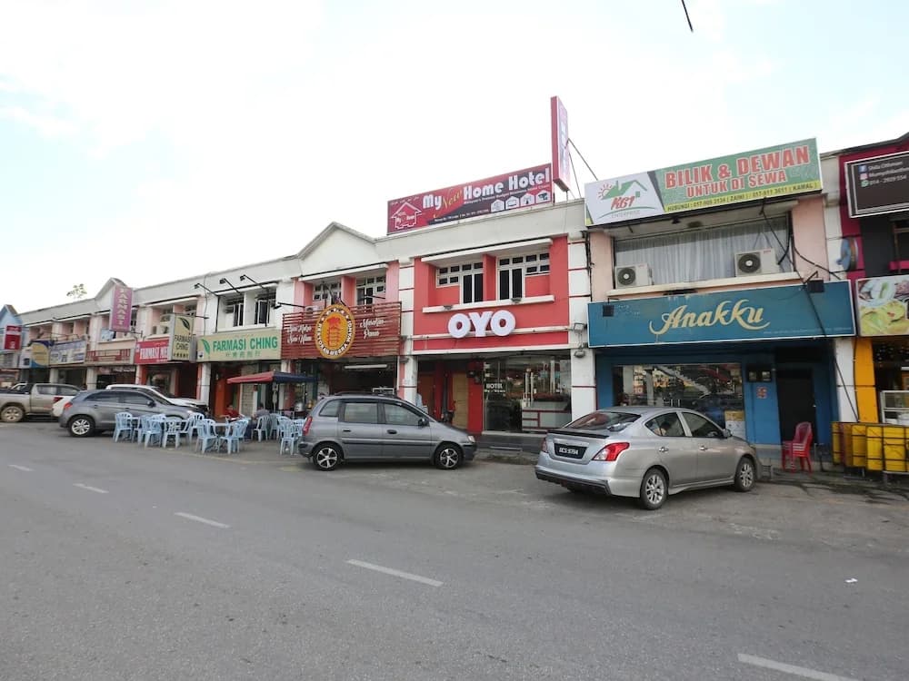 My New Home Hotel by OYO Rooms - photo 1