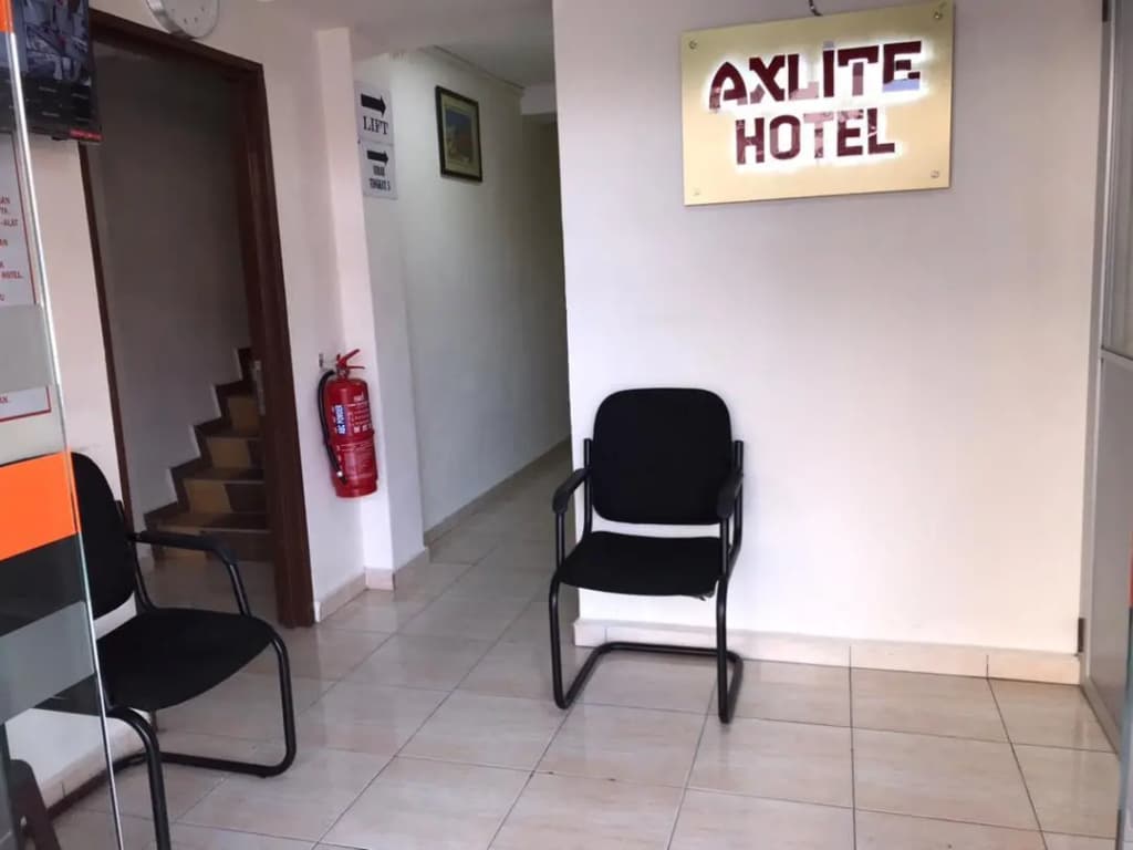 Axlite Hotel - photo 2