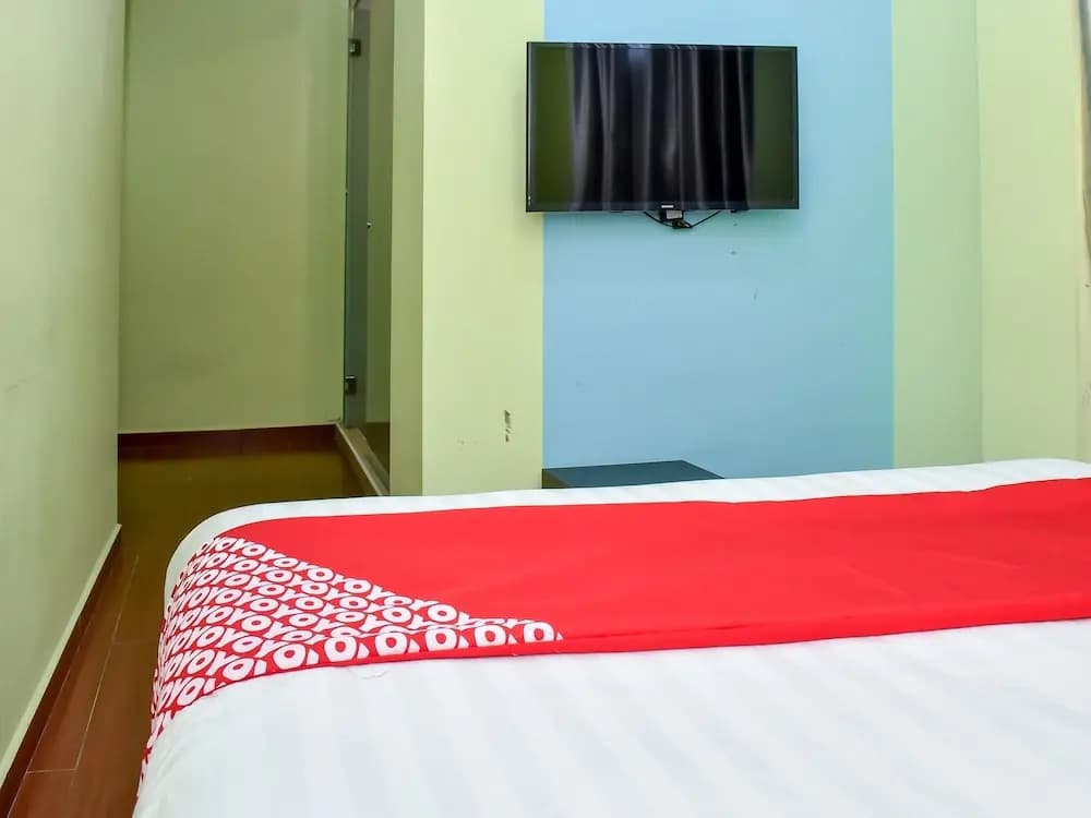 OYO 297 Elmark Hotel - photo 4