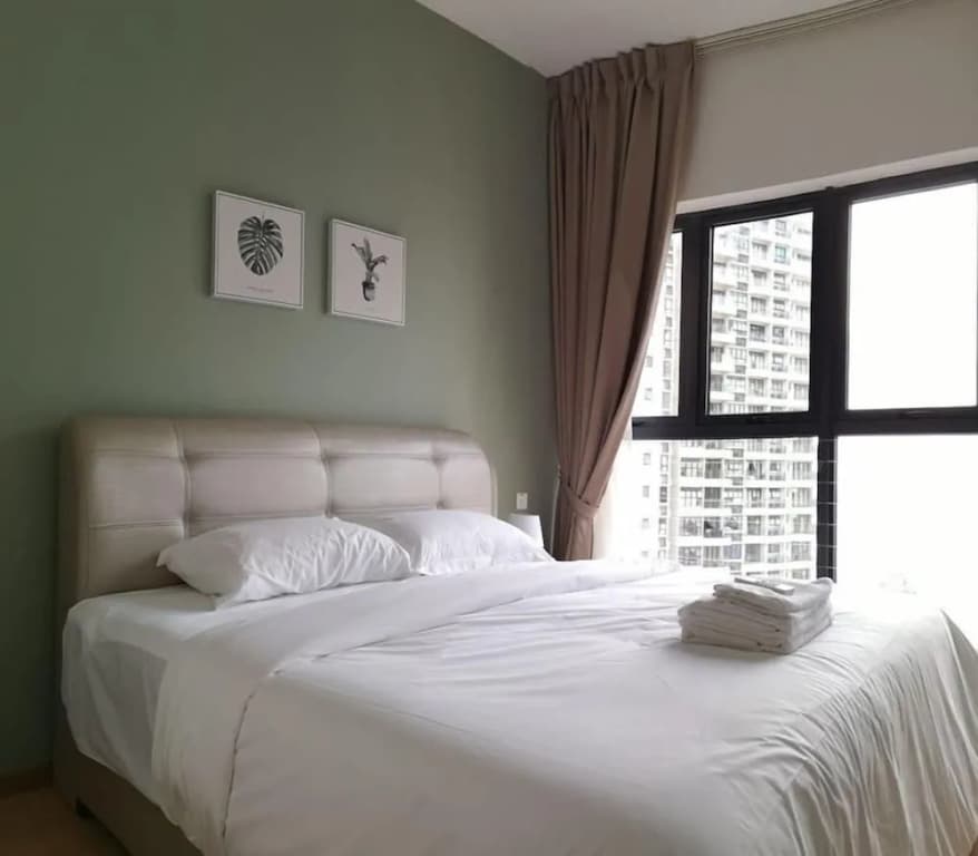 Favoured Seaview Suite - main photo