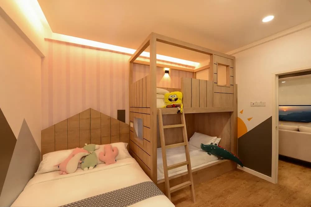 Designer Suite Apartment - photo 33