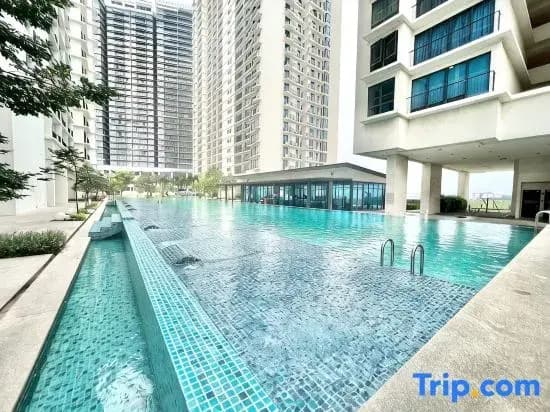 R 1-5Pax Cozy Home SetiaAlam 100mpsWifi&TV Trefoil - photo 7