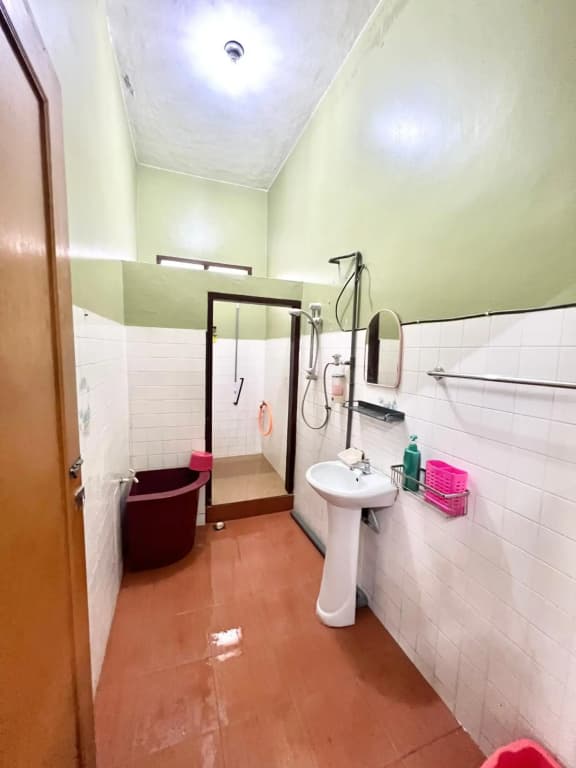 Teratai Homestay Batu Buruk - photo 3