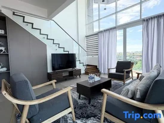 Sea & Forest | 180° Dual-View 3BR | Urban Oasis - photo 4
