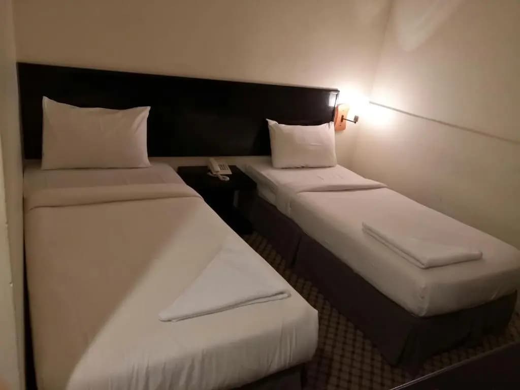 Hotel Sri Sutra PJ 222 - photo 3