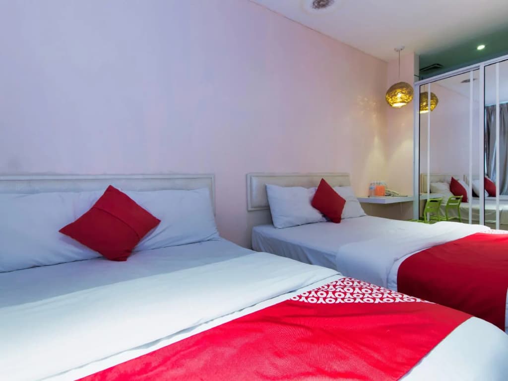 OYO 479 The Green Hotel - photo 3