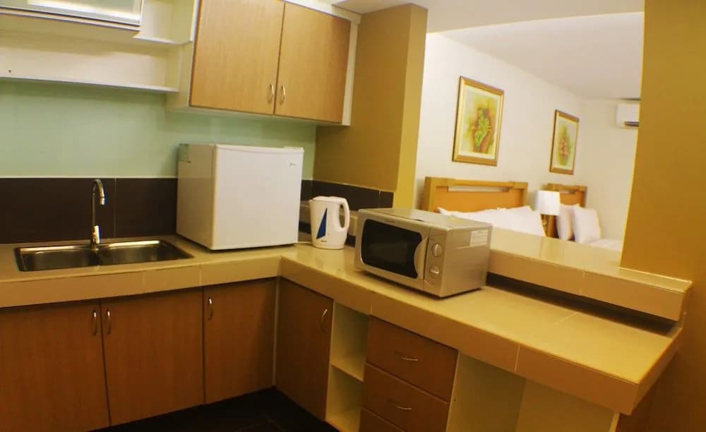 Khalifa Suites Hotel And Apartment - photo 16
