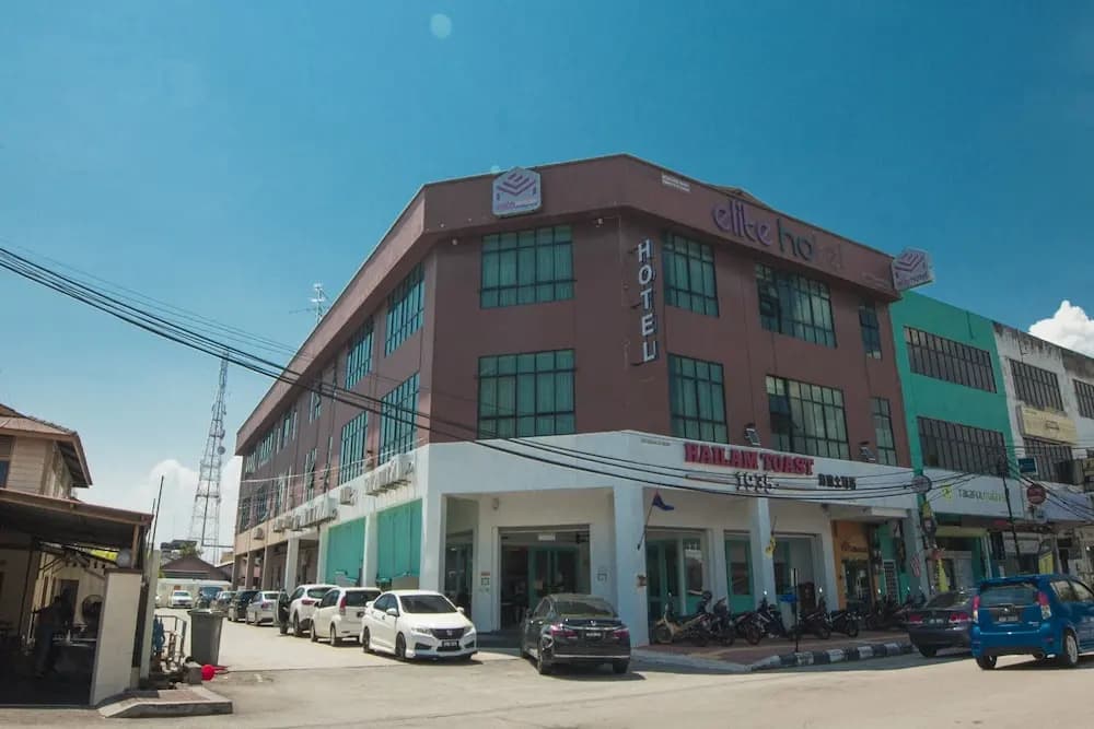 Elite Hotel - photo 1