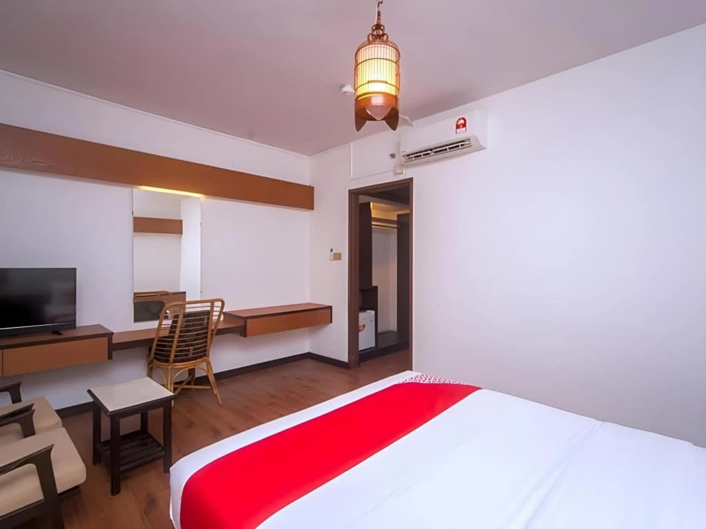 Hotel O Lutana - photo 7