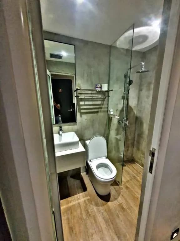 Lok 10 Guesthouse - photo 4