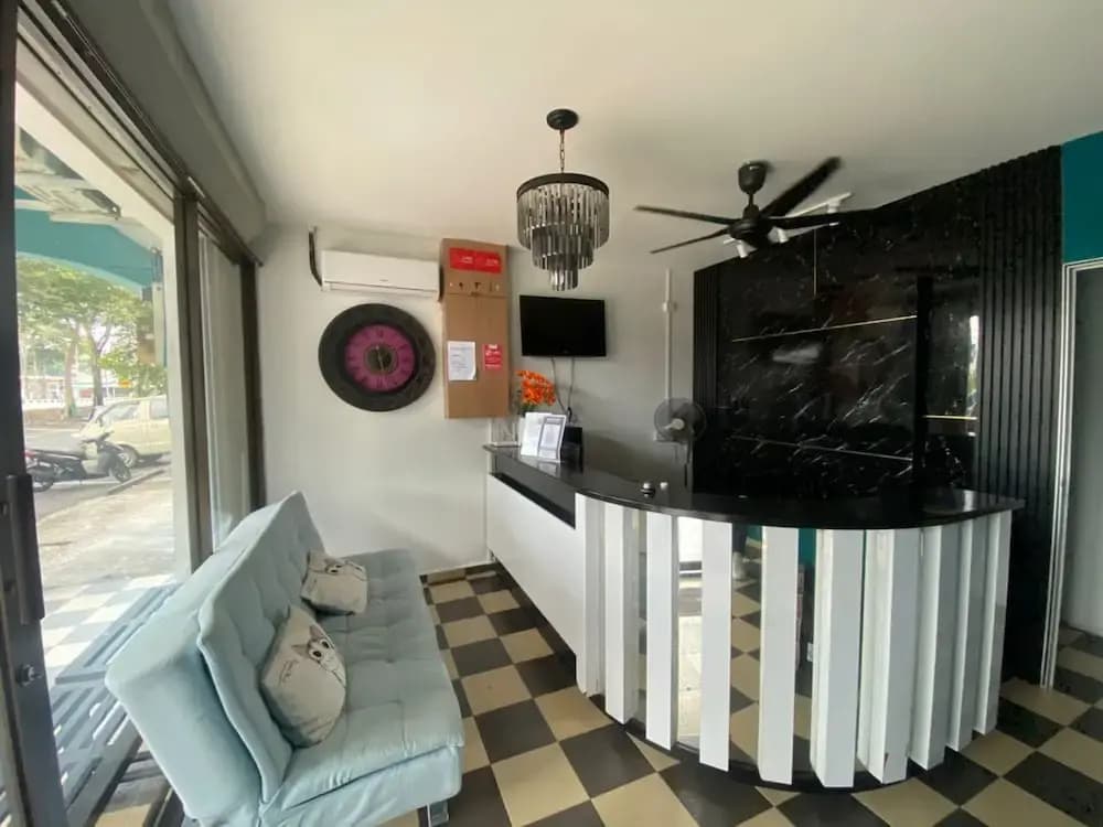 Dancenter Near Dataran Muhibbah,Captain Hotel Cafe - photo 12