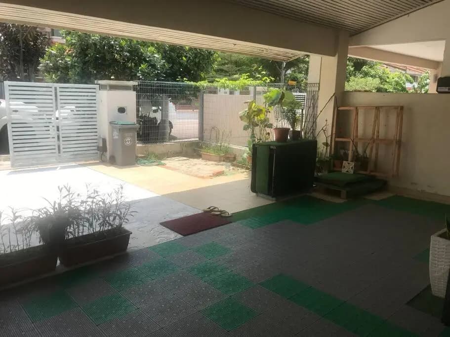 Sunny terrace house 5min Stulang Laut CIQ SOGO KSL 2BR 7Pax - photo 5