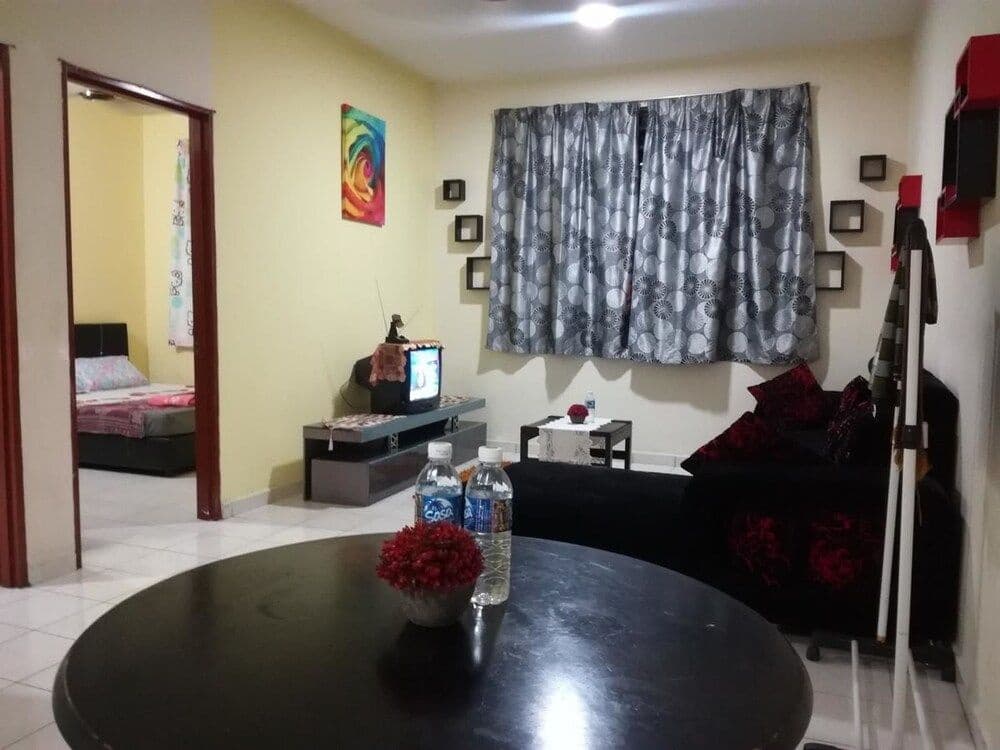 Sweet Angkasa Homestay - photo 4
