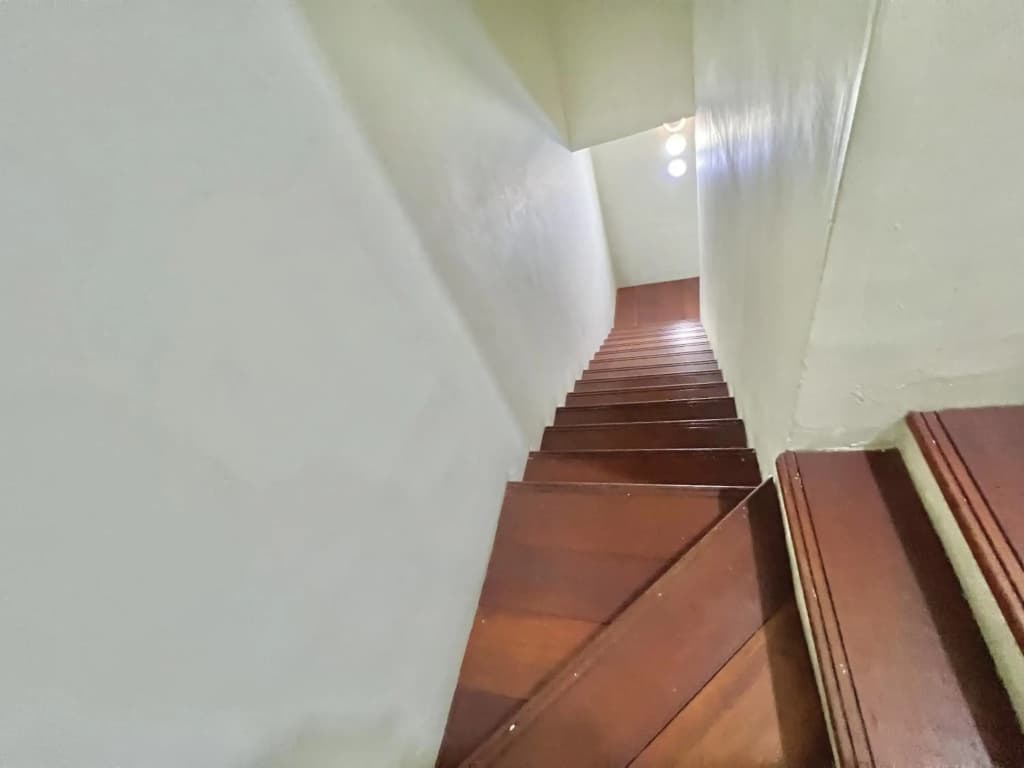PENTHOUSE MARINA COURT VACATION HOME 5 BEDROOMS KOTA KINABALU 15pax - photo 13