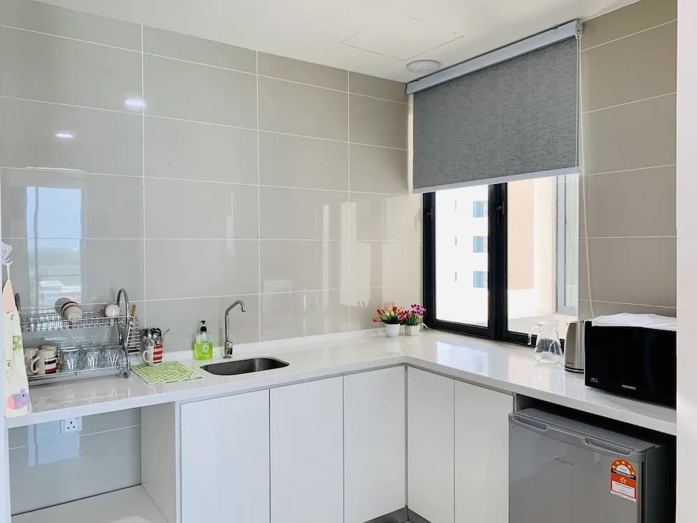 D'wharf Residence PD Waterfront Family Premier Suite by AirPlan - photo 12