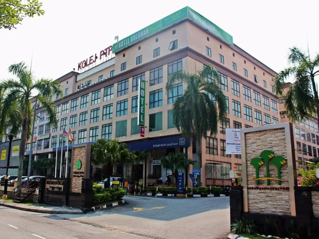 Hotel Gulshan Ampang - photo 1