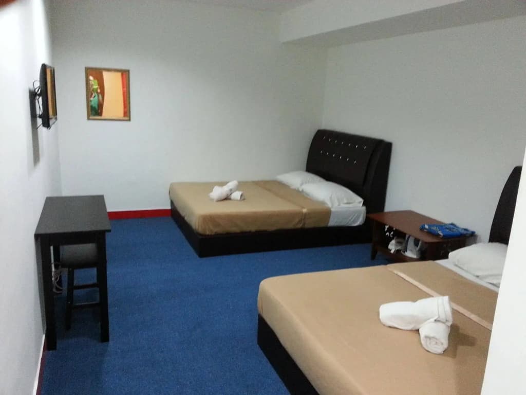 DNC Bay Hotel - photo 4