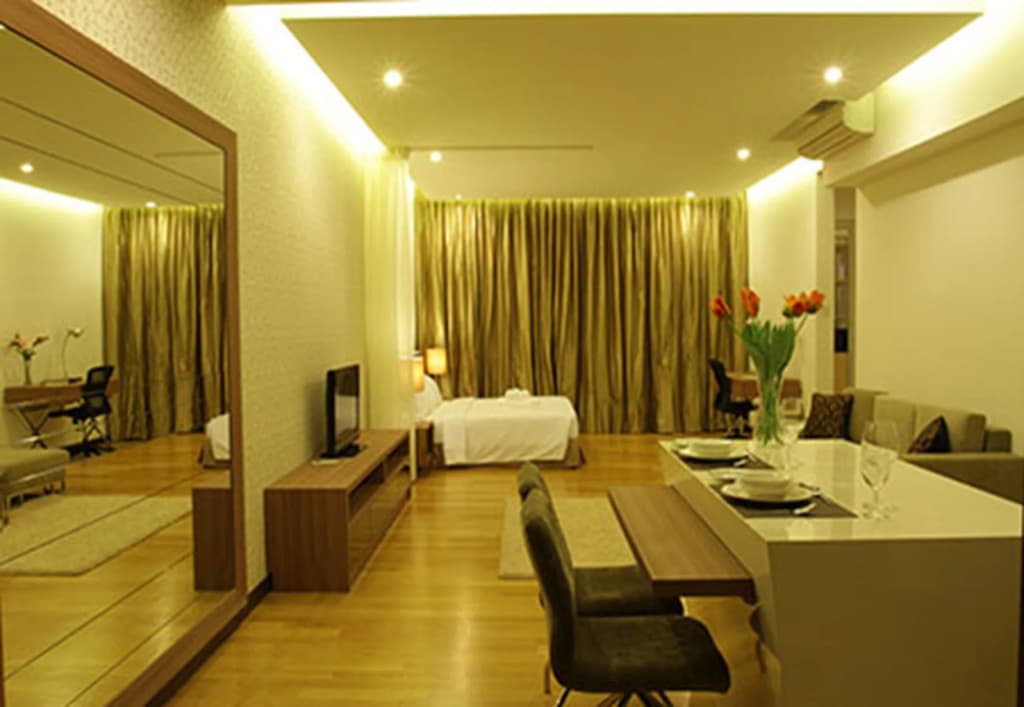 Regalia Upper View Hotel - photo 4
