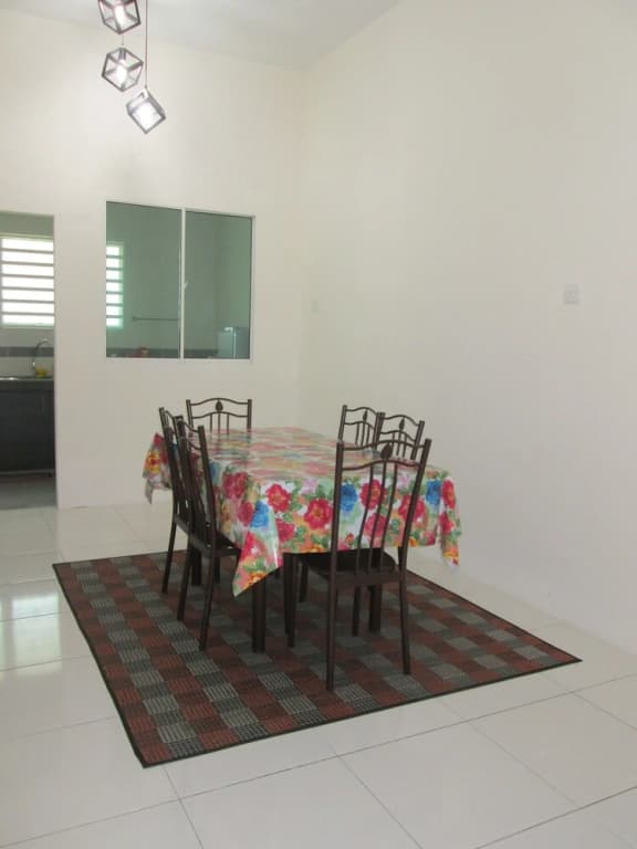 Dzel Homestay Station 18 Ipoh Tiara Lake - photo 13