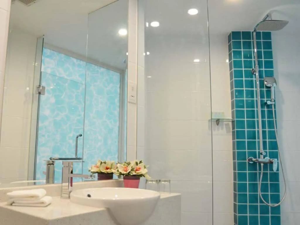 Oceania Hotel - photo 11